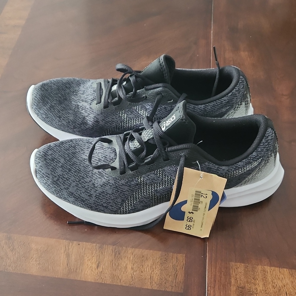 Running shoe